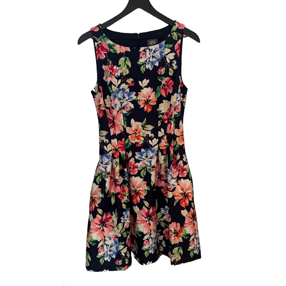 Vince Camuto, mini dress. Size 6.